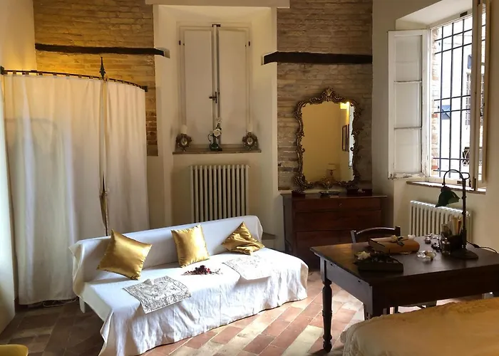 Palazzo Costantini Ludovica Fermo