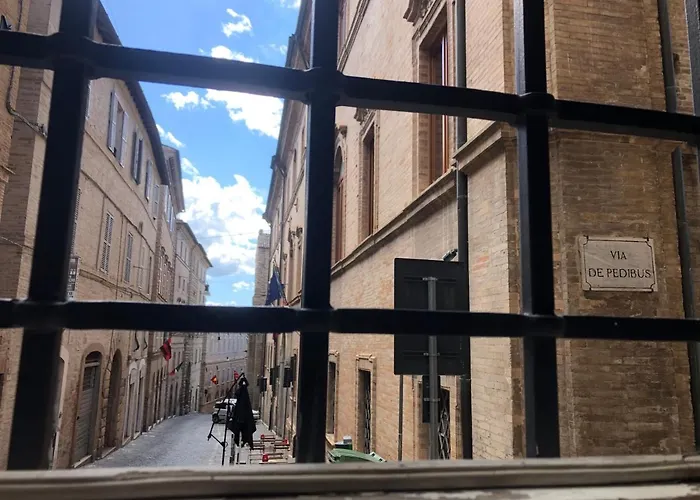 Palazzo Costantini Ludovica * Fermo